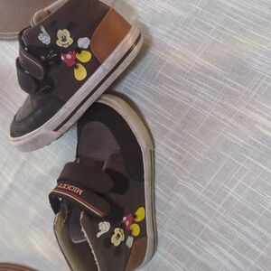 Toddler shoes